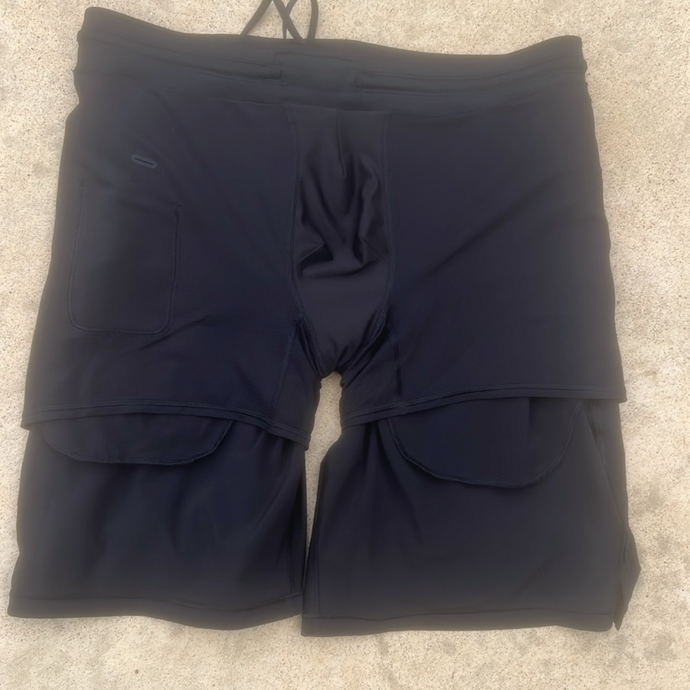 Lululemon Men's Classic Black Lined Training Shorts Men's Size XL - Picture 7 of 10